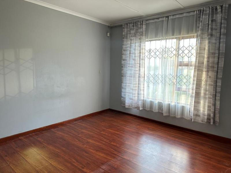 4 Bedroom Property for Sale in Southernwood Eastern Cape
